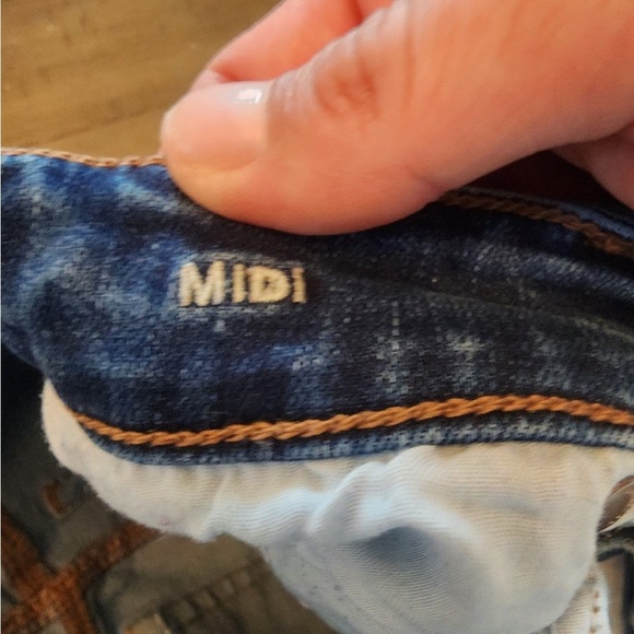 American eagle midi Denim cuffed shorts size 4 - Picture 4 of 5